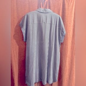 Black striped pocket dress from Vineyard Vines